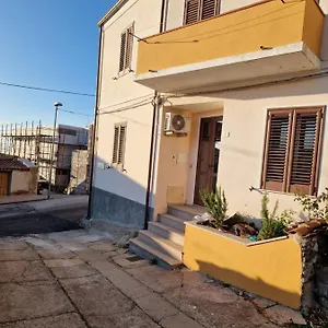 Mari E Monti , Scano Montiferro Italia